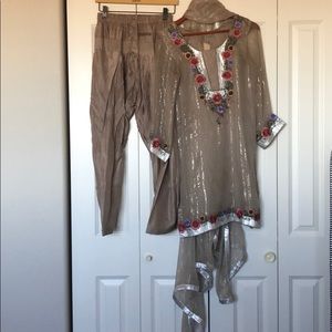 Pakistani Tan Outfit streaks of silver &embroide